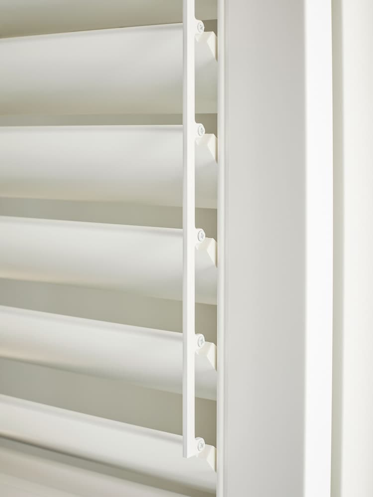 Silk White Malvern Made to Measure Shutters - Image 7 of 7