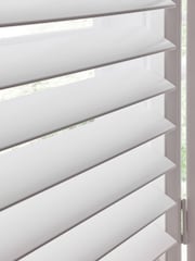 Cloud White Hartford Made to Measure Shutters - Image 5 of 6