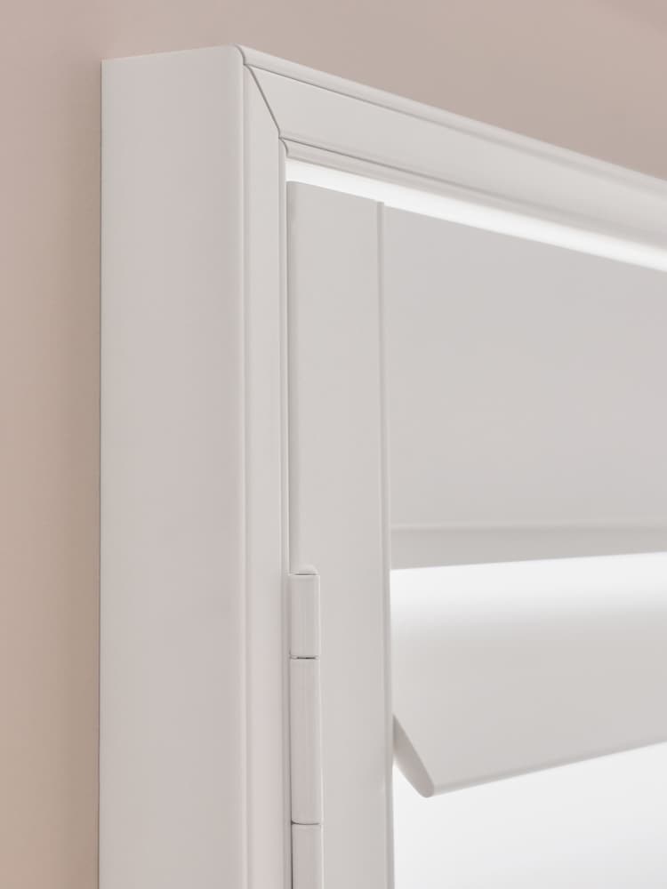 Cloud White Hartford Made to Measure Shutters - Image 6 of 6