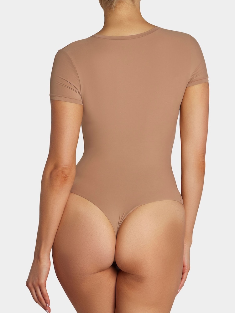Heist Natural The Essential T-Shirt Bodies - Image 2 of 4 Heist Natural The Essential T-Shirt Bodies - Image 2 of 4