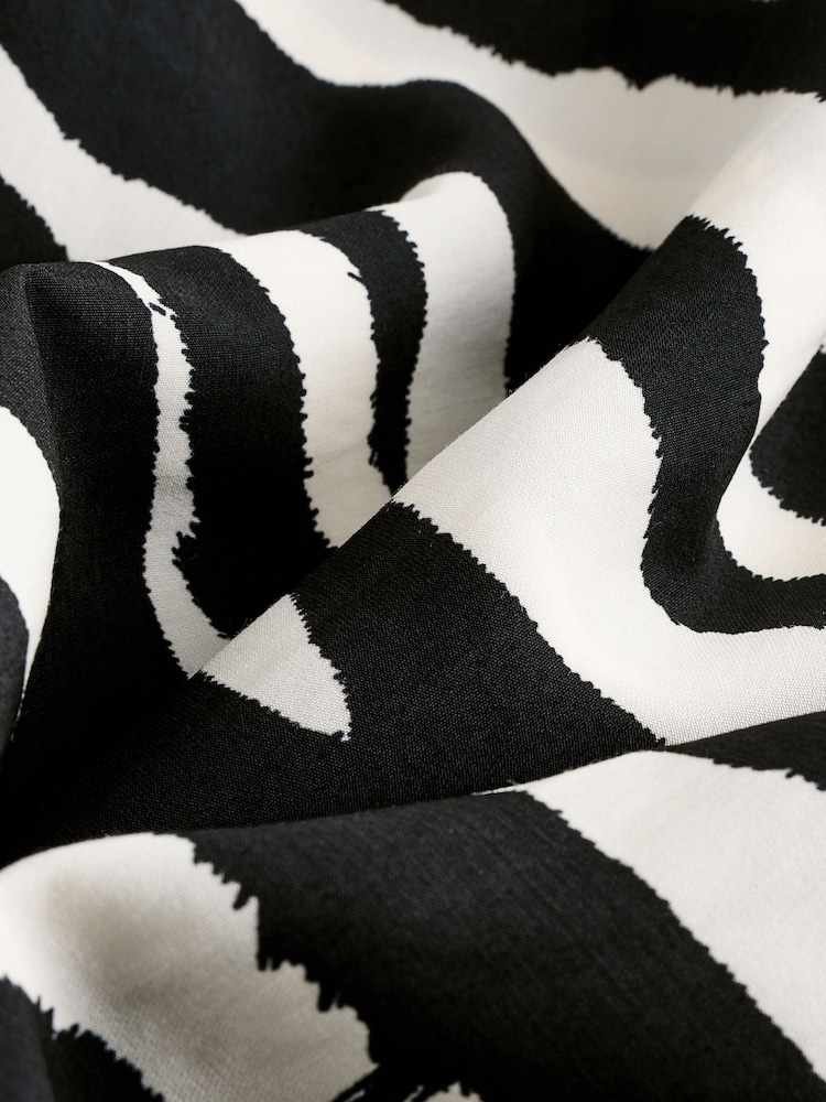 Black/White Zebra Print Long Sleeve Tie Front Midi Dress - Image 8 of 8