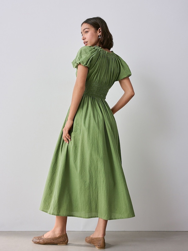 Vert olive - Robe d’été mi-longue en seersucker à manches bouffantes - Image 3 of 7