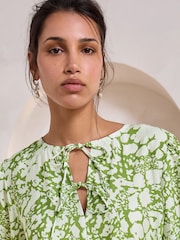 Green & White Spot - Tie Front Tiered Mini Dress - Imagen 5 de 8
