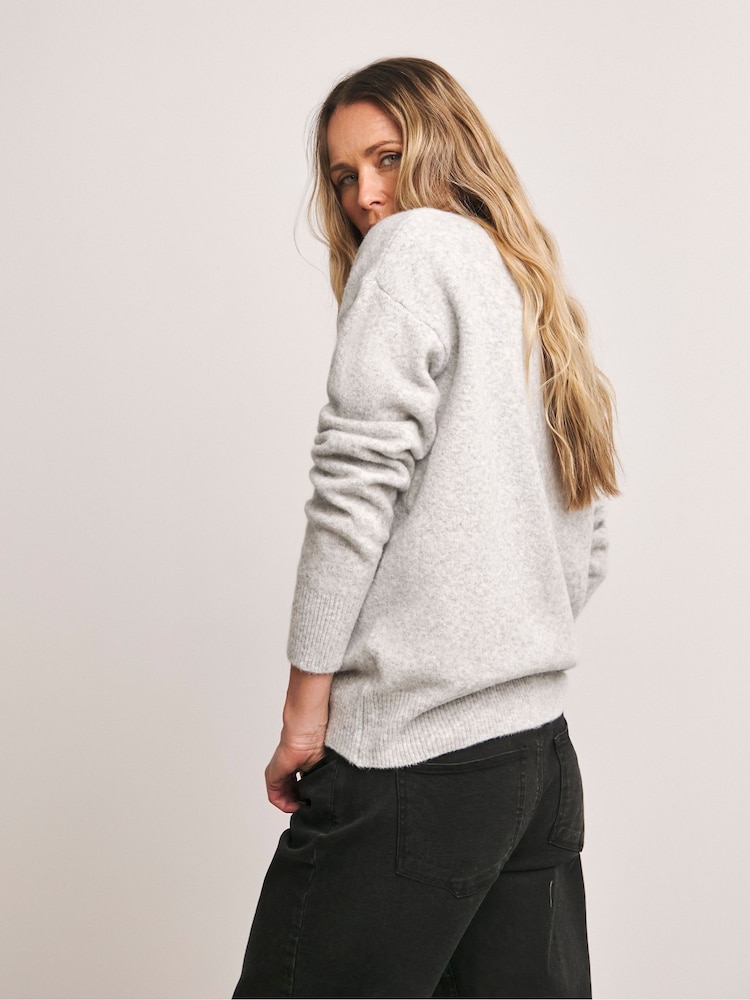 Anthology By JD Williams Grey Gifting V-Neck Jumper - Image 2 of 4