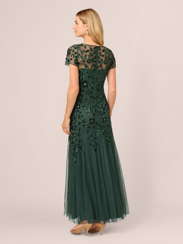 Grün - Adrianna Papell – Langes Kleid mit Perlenbesatz und Godetfalten - Bild 2 von 7