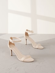 Bone Signature Premium Leather Round Toe Buckle Detail Mid Simple Sandals - Image 4 of 9