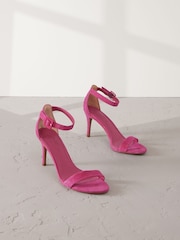 Pink Signature Premium Leather Round Toe Buckle Detail Mid Simple Sandals - Image 1 of 10