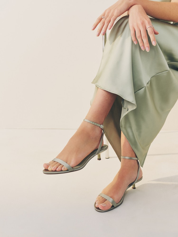 Salbeigrün - Forever Comfort® Bridesmaid Round Toe Low Heel Simple Sandals - Bild 1 von 10 Salbeigrün - Forever Comfort® Bridesmaid Round Toe Low Heel Simple Sandals - Bild 1 von 10