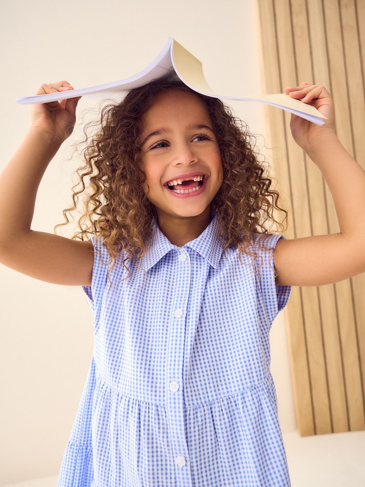 Blau - Hemdkragenkleid in gestuftem Design mit hohem Baumwollanteil und Gingham-Karomuster (3–14 Jahre) - Bild 4 von 4