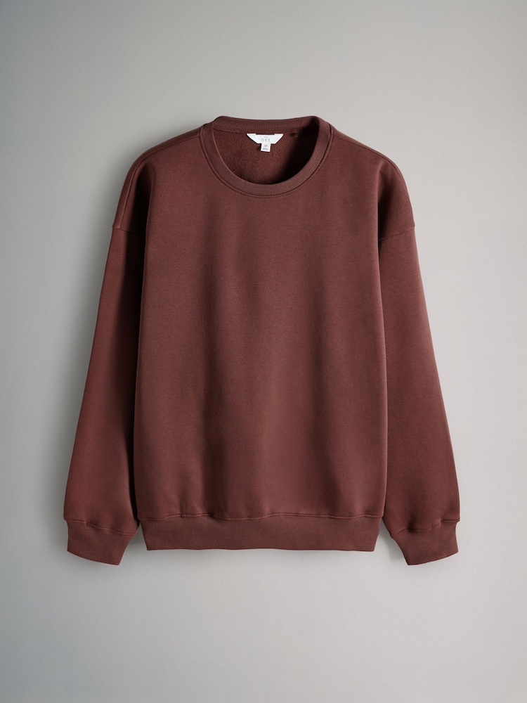 Braun und Rot - The Set 2-teiliges Set aus Sweatshirt mit überschnittener Schulter und Shorts in Relaxed-Fit - Bild 2 von 5 Braun und Rot - The Set 2-teiliges Set aus Sweatshirt mit überschnittener Schulter und Shorts in Relaxed-Fit - Bild 2 von 5