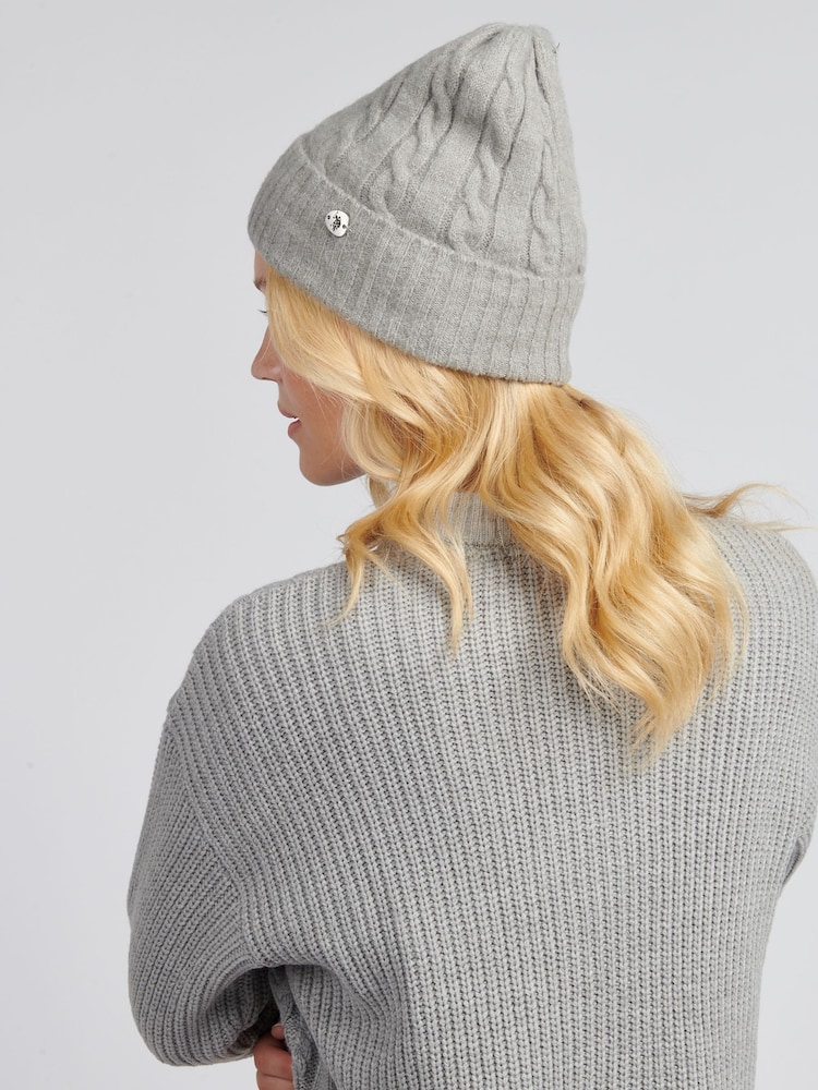 U.S. Polo Assn Grey Signature Cable Knit Winter Beanie - Image 7 of 7 U.S. Polo Assn Grey Signature Cable Knit Winter Beanie - Image 7 of 7