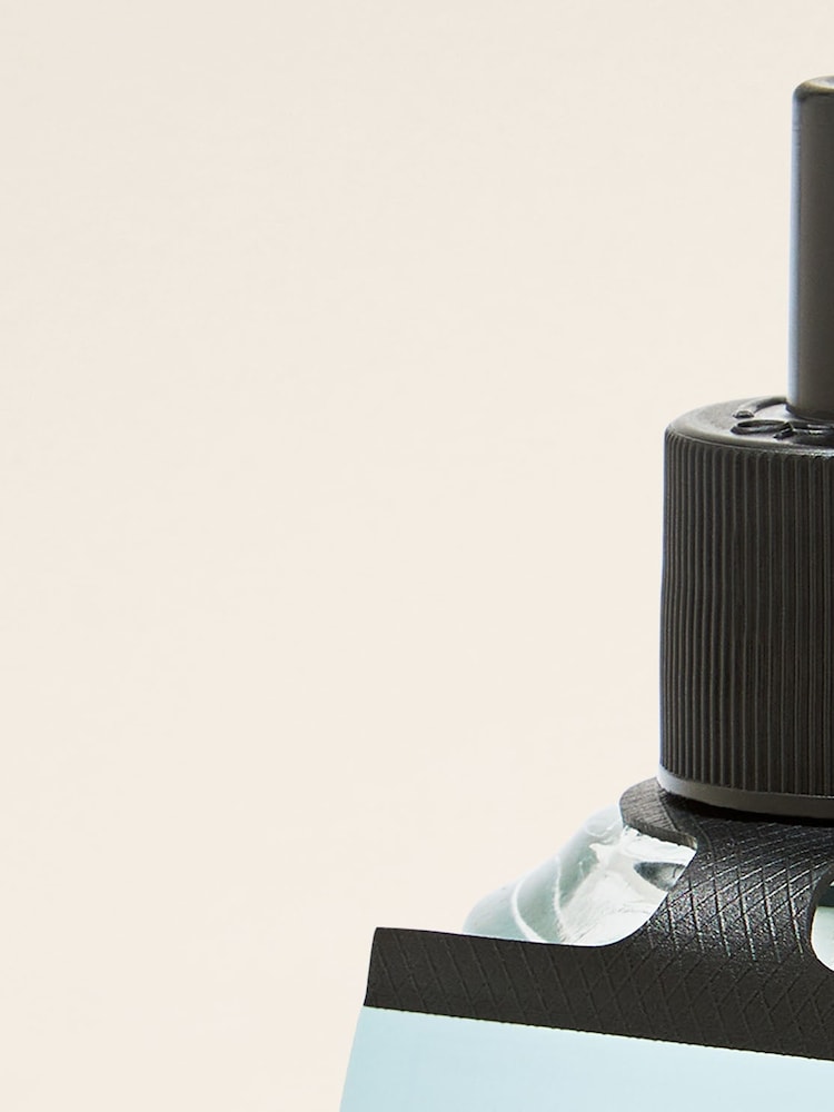 Bath & Body Works Sundrenched Linen Wallflowers Fragrance Refill 24 ml - Image 2 of 2