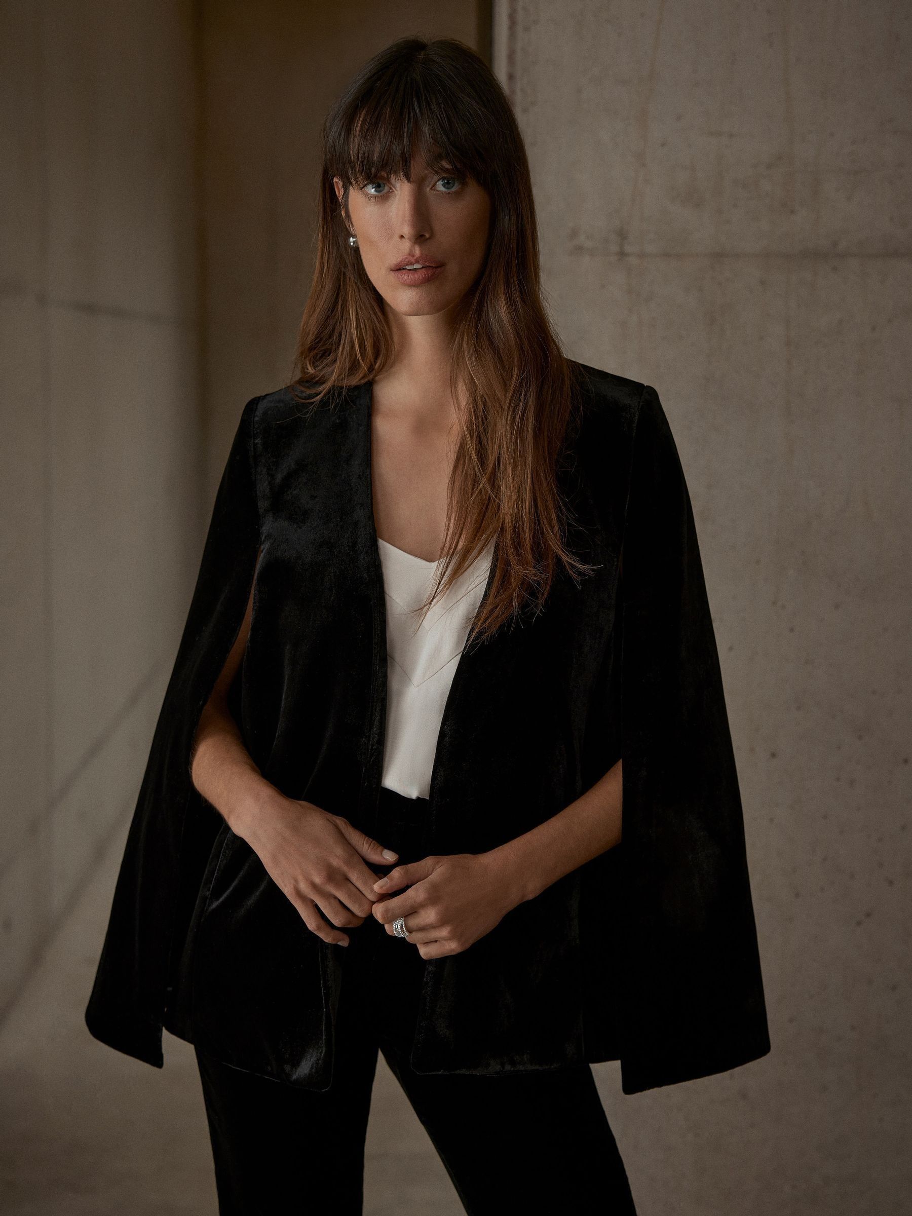Black velvet cape coat 2025