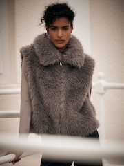 Mint Velvet Grey Faux Fur Gilet - Image 3 of 7