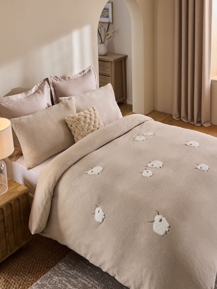 Fleece Tufted Hamish Duvet Cover and Pillowcase Set - Slika 1 iz 4