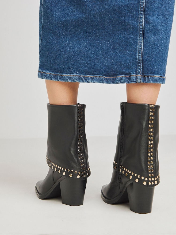 črna - Simply Be Western Cuff Studded Ankle Boots In Wide Fit - Slika 2 iz 4 črna - Simply Be Western Cuff Studded Ankle Boots In Wide Fit - Slika 2 iz 4