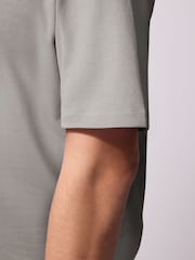 Eisgrau - Reguläre Passform - Elegantes T-Shirt aus schwerem Material und weichem Tragegefühl - Bild 6 von 9