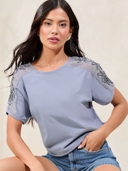 Lipsy Blue Embellished Sequin T-Shirt - Image 3 of 4