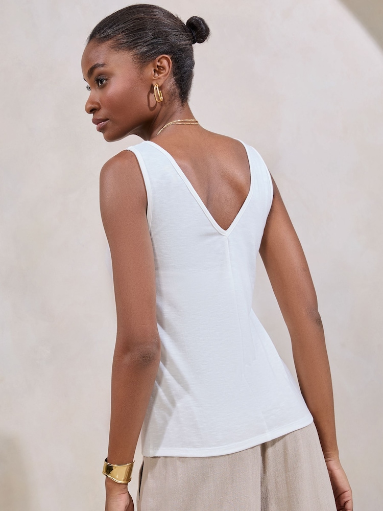 Lipsy White Crochet Detail Vest - Image 4 of 4