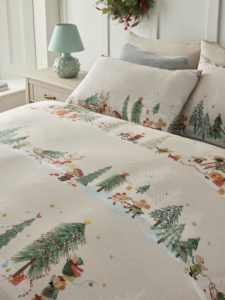 Natural Mouse Town Christmas Duvet Cover and Pillowcase Set - Image 2 of 5