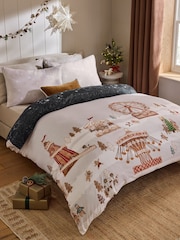 Natural Gingerbread Christmas Reversible Duvet Cover and Pillowcase Set - Image 3 of 6