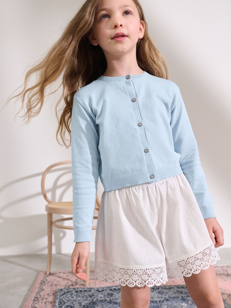 Blau - Strickjacke mit Knopfleiste (3–16 Jahre) - Bild 1 von 7 Blau - Strickjacke mit Knopfleiste (3–16 Jahre) - Bild 1 von 7