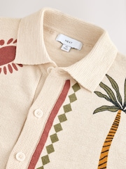 Branco Ecru - Relaxed Fit Short Sleeve Printed Button-Through Polo Shirt - Imagem 6 de 7