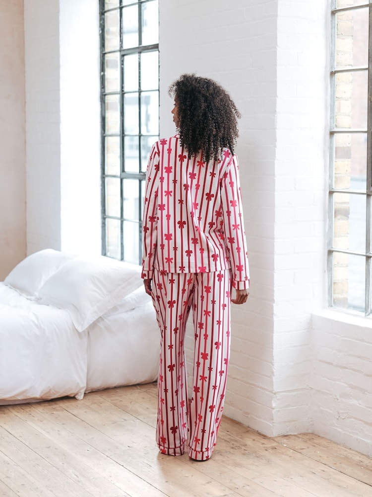 Chelsea Peers White Organic Cotton Christmas Ribbon Bow Print Long Pyjamas Set - Image 5 of 5