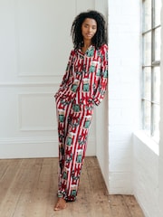 Chelsea Peers Red Christmas Dog & Wreath Print Long Pyjama Set - Image 4 of 5