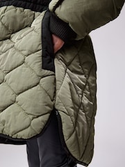 smALLSAINTS Black/Green Longline Quilted Jacket - Image 9 of 16