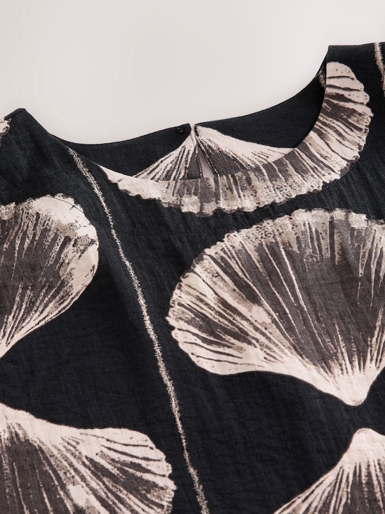 Black Shell Print Textured Boxy T-Shirt - Image 3 of 3