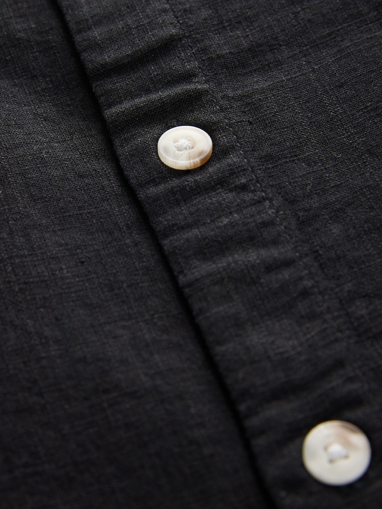 Black Short Sleeve Boxy T-Shirt with Linen - Image 5 of 6