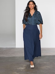 Blue Print 100% Cotton Volume Sleeve V-Neck Blouse - Image 4 of 7