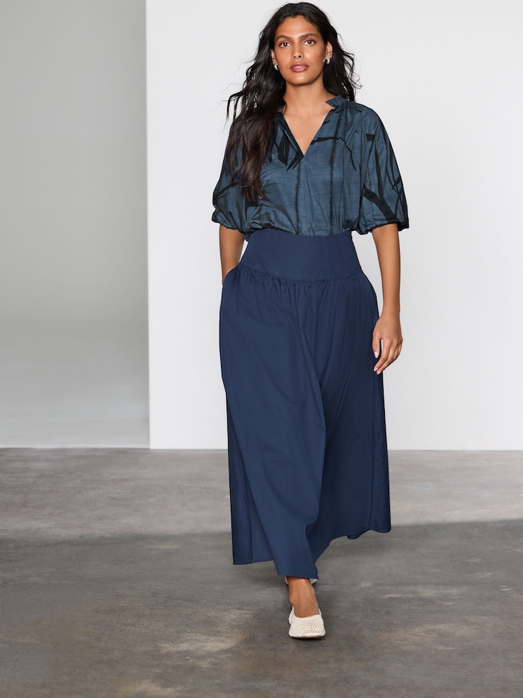 Blue Print Volume Sleeve V-Neck Blouse - Image 4 of 7