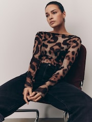Leopard Print Long Sleeve Ruched Side Mesh Top - Image 3 of 8