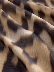 Leopard Print Long Sleeve Ruched Side Mesh Top - Image 7 of 8