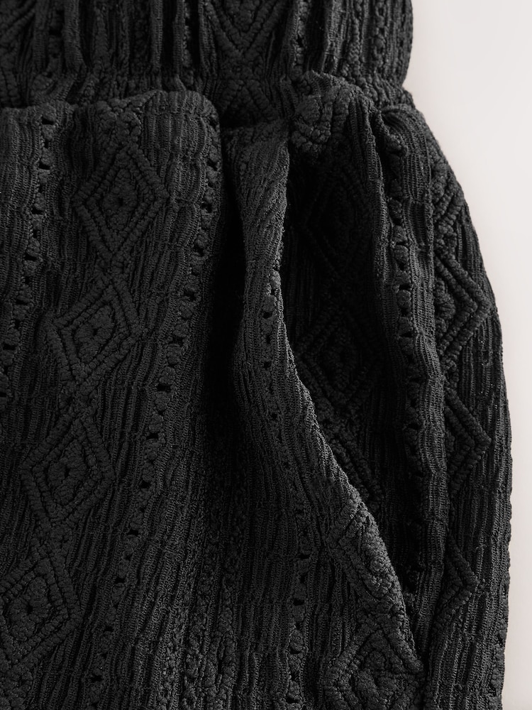 Negro - Pantalones cortos de vacaciones con bordado - Imagen 2 de 3