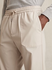 Stone - Reiss Climb Drawstring Technical Cuffed Trousers - Bild 5 von 7