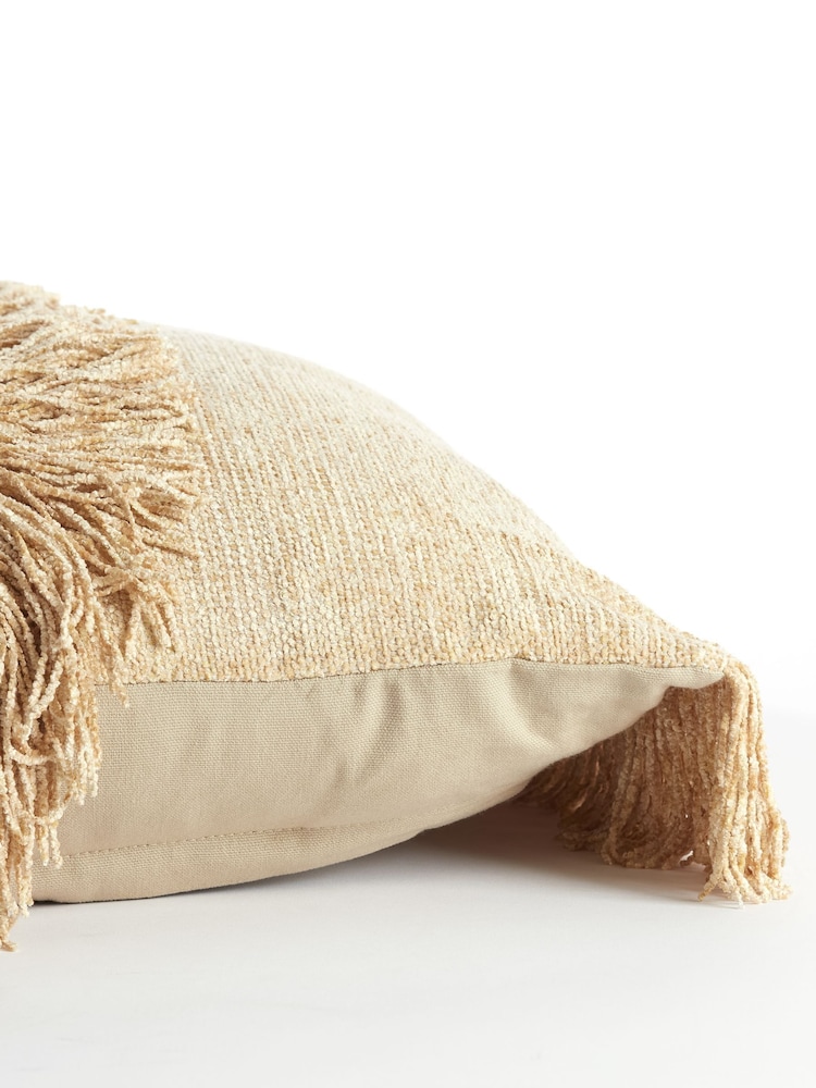 Light & Living White 100% Cotton Luani Fringed Cushion - Image 2 of 5