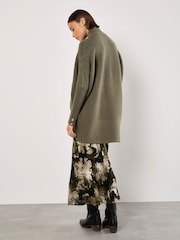 Apricot Green Chevron High Low Mock Neck Jumper - Image 5 of 5