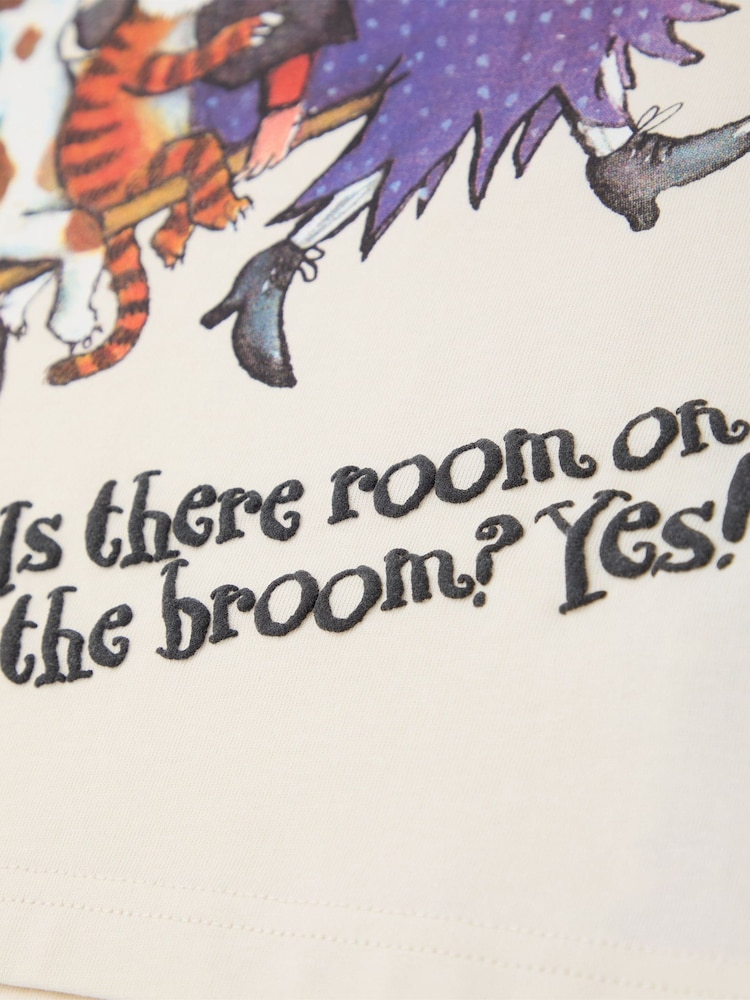 Vanilla Underground Cream Unisex Kids Gruffalo and Friends 100% Cotton T-Shirt - Image 6 of 6
