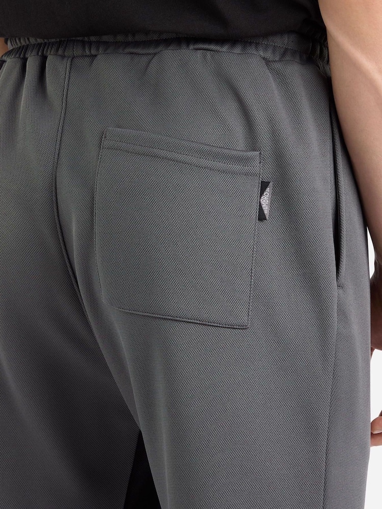 Umbro Grey Drill Joggers - Image 4 of 4