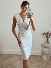Jolie Moi White Qaya Sequin V-Neck Shift Dress - Image 4 of 6