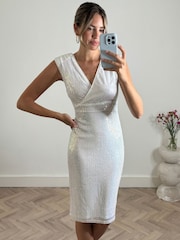 Jolie Moi White Qaya Sequin V-Neck Shift Dress - Image 6 of 6