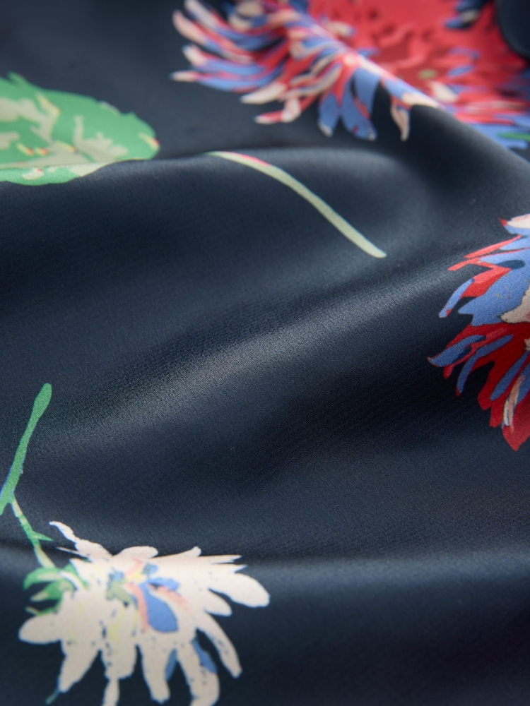 Navy/Red Floral Print Satin Ruched Short Sleeve Top - Image 2 of 4