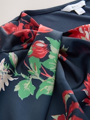 Navy/Red Floral Print Satin Ruched Short Sleeve Top - Image 7 of 8
