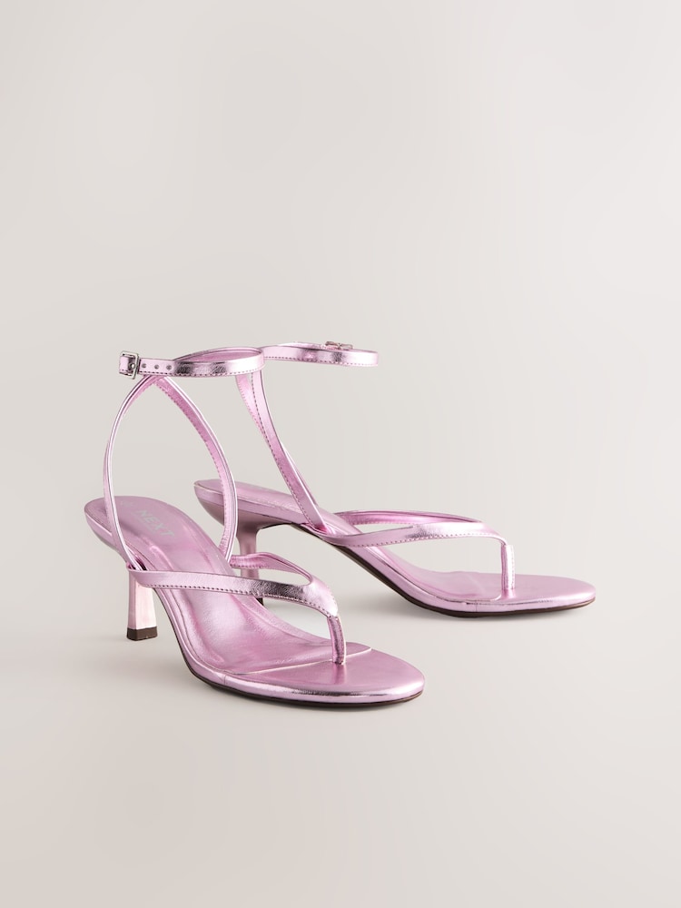 ורוד מטאלי - Forever Comfort® Round Toe Post Ankle Wrap Heels - Image 5 of 8
