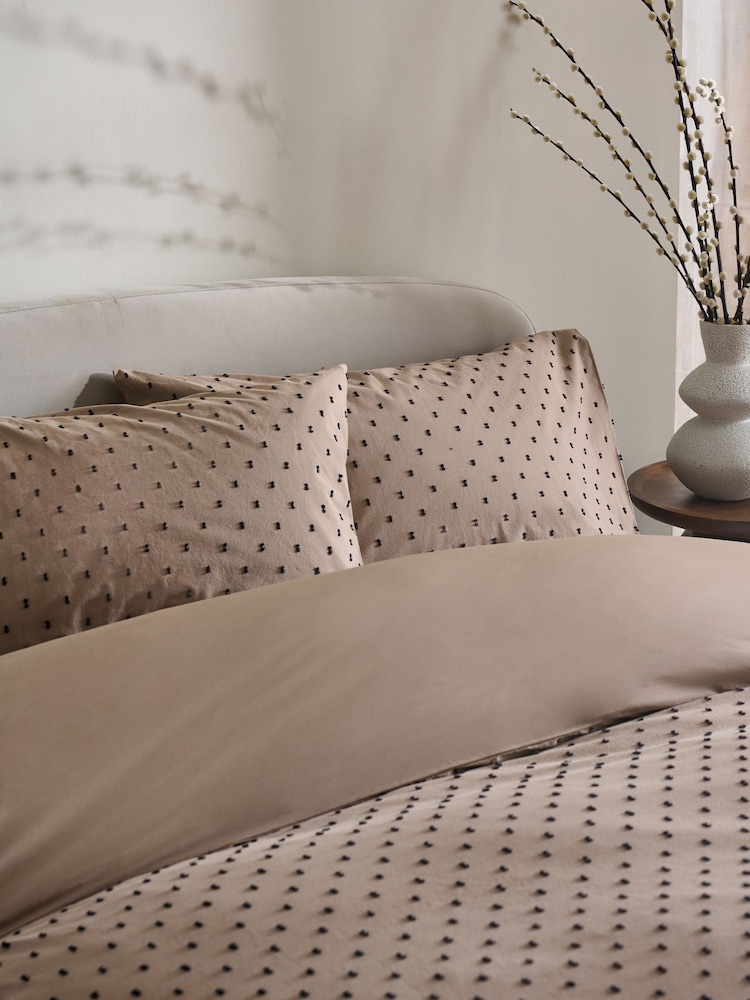 Brown Spot Dobby Duvet Cover and Pillowcase Set - Image 2 of 4