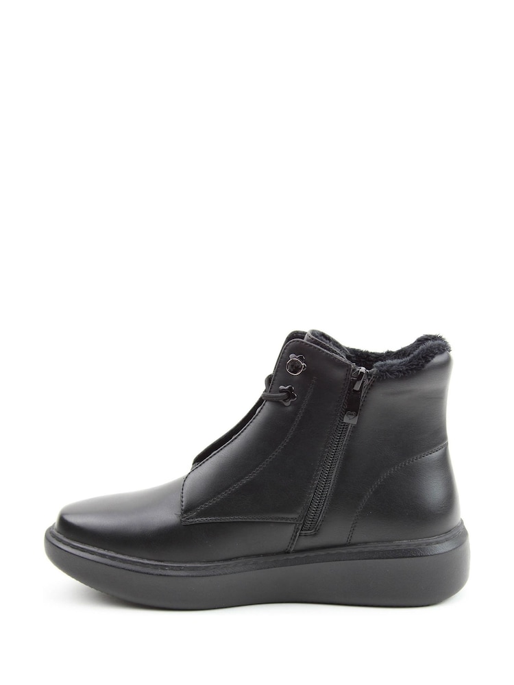 Heavenly Feet Petra Ankle Boots - Image 2 of 6 Heavenly Feet Petra Ankle Boots - Image 2 of 6