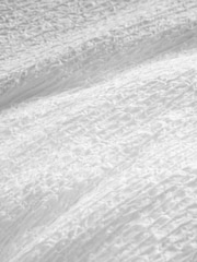 White Fleece Crinkle Muslin Duvet Cover and Pillowcase Set - Image 9 of 9